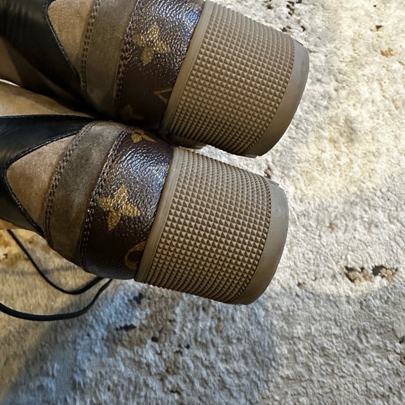 Louis Vuitton Laureate Platform Desert Boot (EU 42) - Picture 8 of 9
